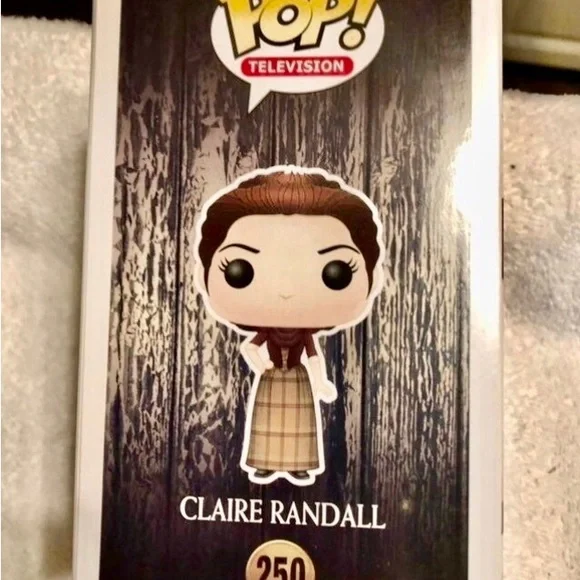 Funko Pop Outlander Claire Randall VALUTED Figure